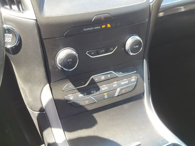 Used 2020 Ford Edge SEL w/ Convenience Package AWD/4WD image 19