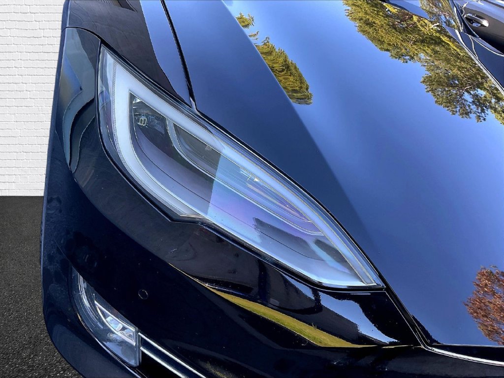 Used 2020 Tesla Model S Performance AWD/4WD image 22