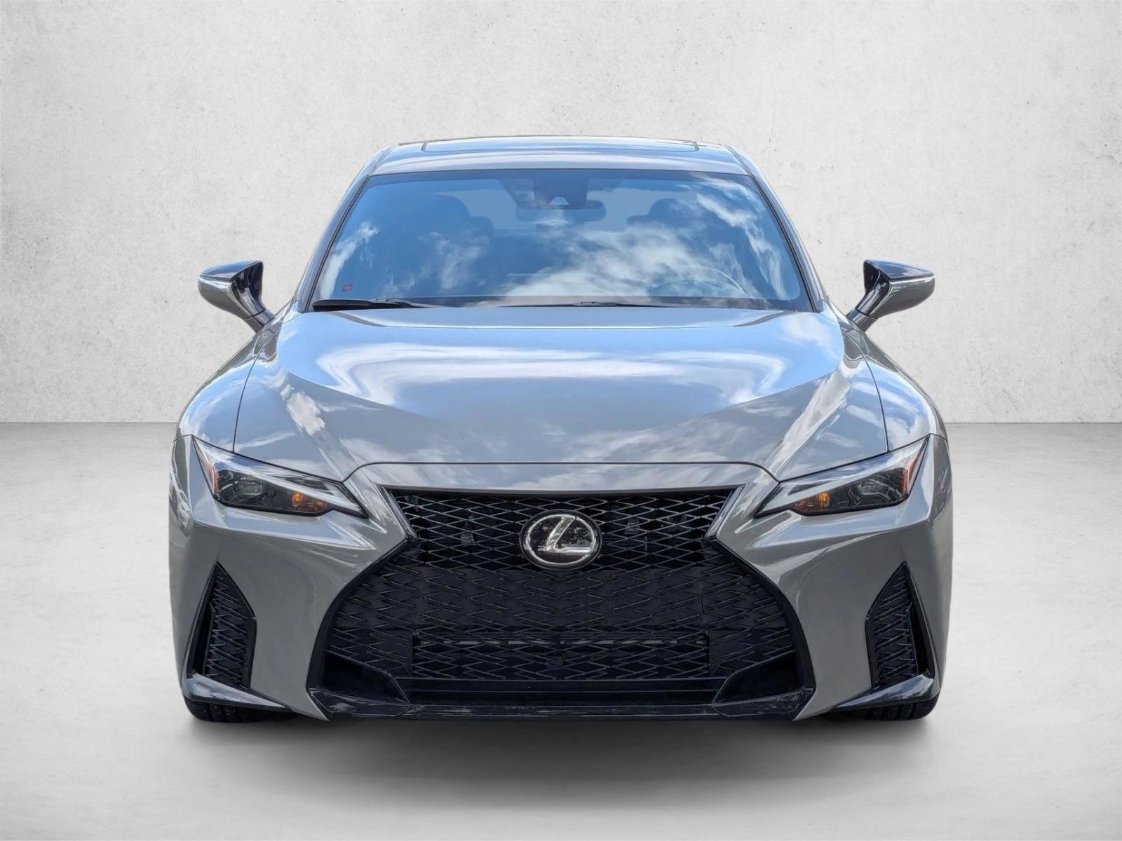 Used 2025 Lexus IS 350 F Sport RWD image 2