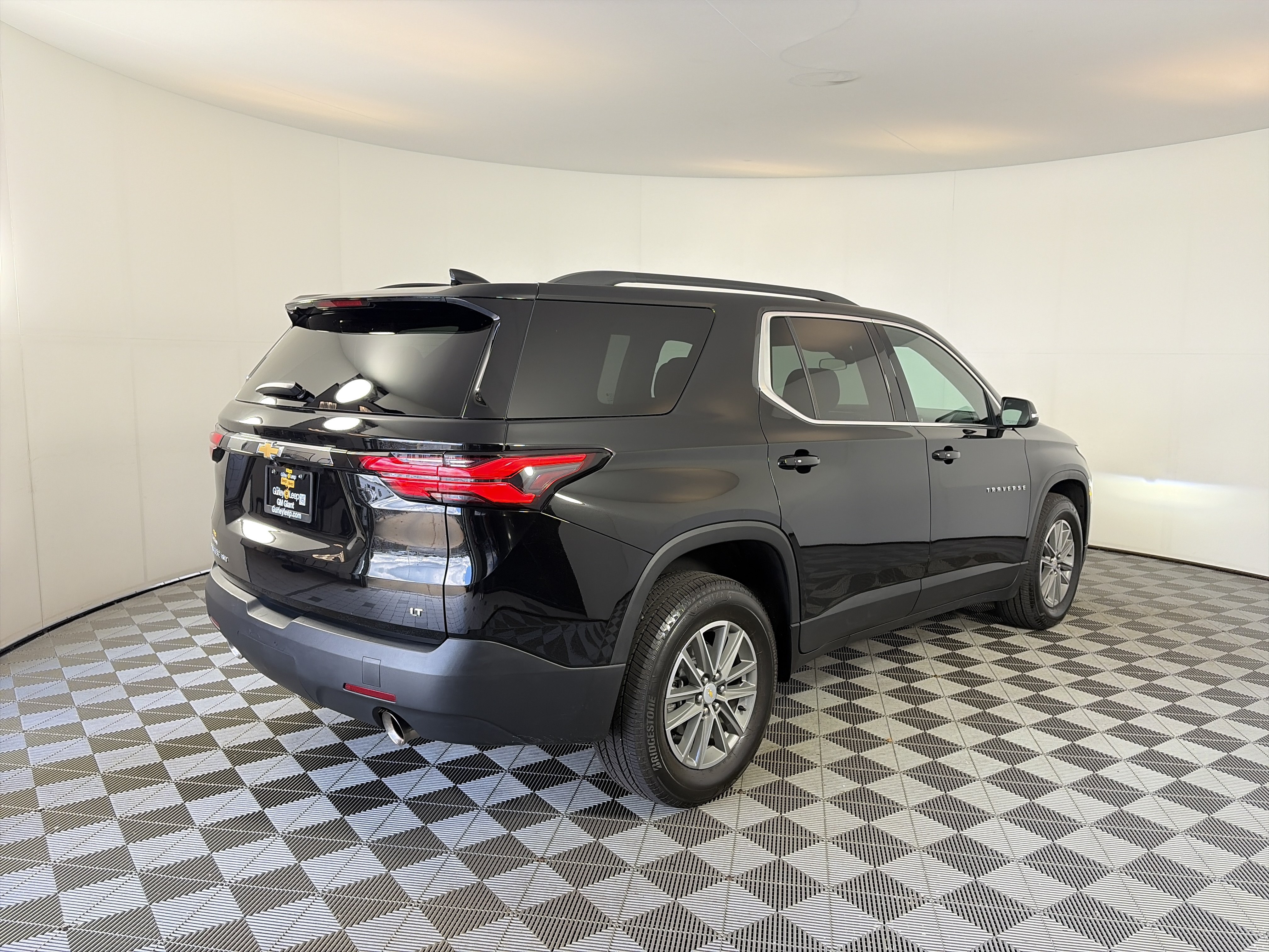 Used 2023 Chevrolet Traverse LT w/ LPO, Floor Liner Package AWD/4WD image 11