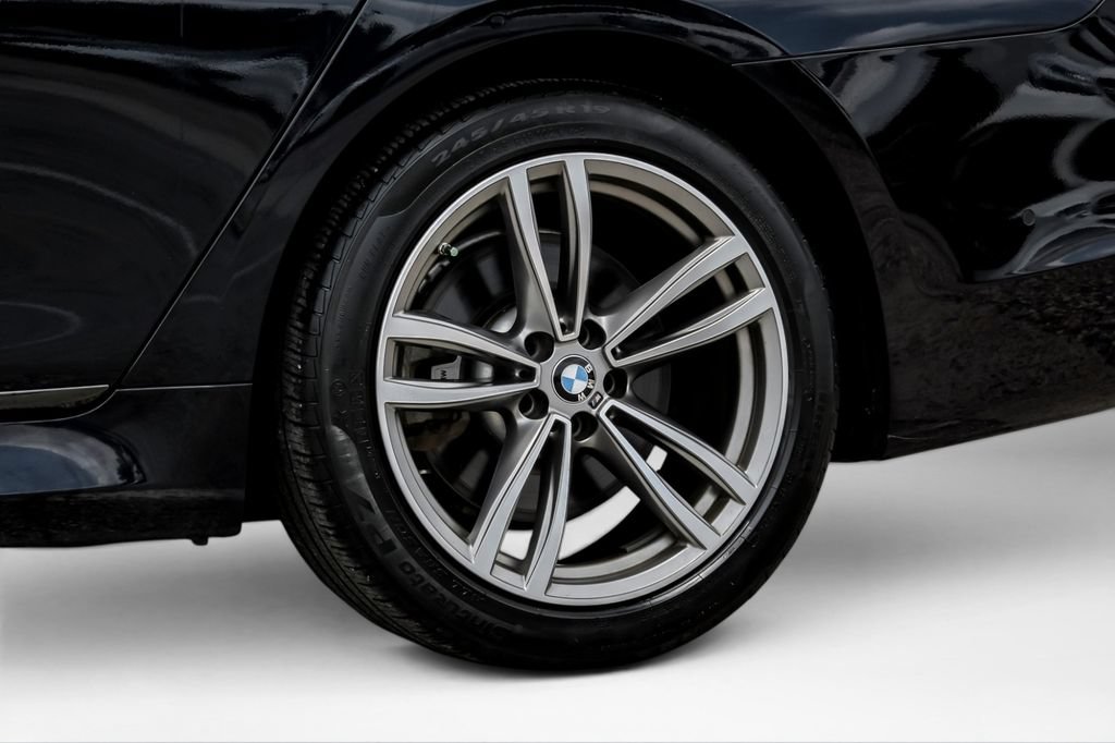 Used 2019 BMW 750i xDrive w/ M Sport Package AWD/4WD image 66