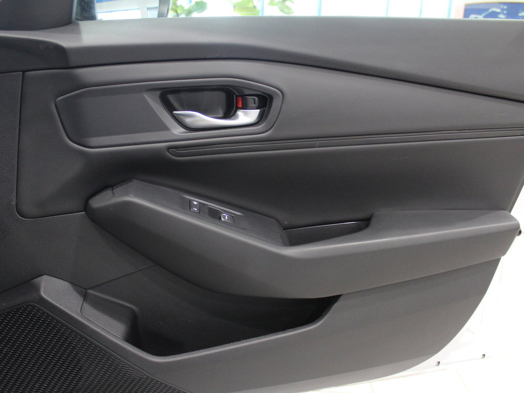 Certified 2023 Honda Accord EX image 25