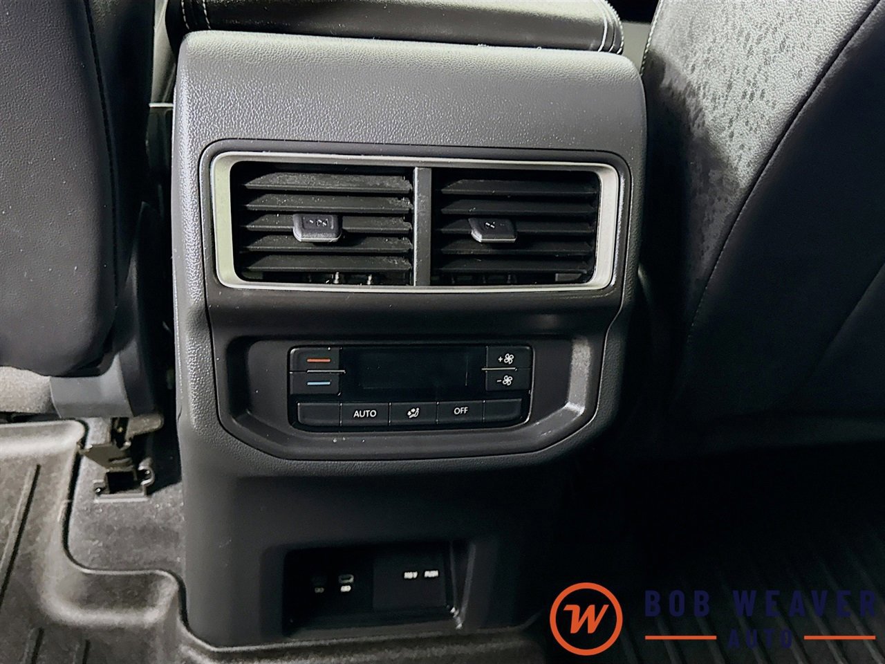 Used 2024 Volkswagen Atlas SE image 27