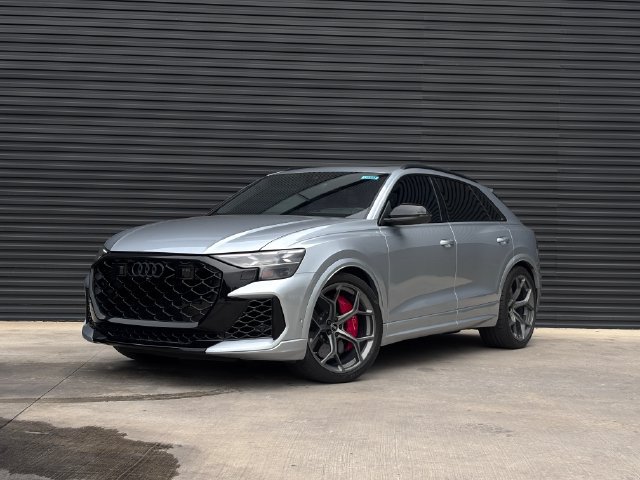 Used 2025 Audi RS Q8 performance