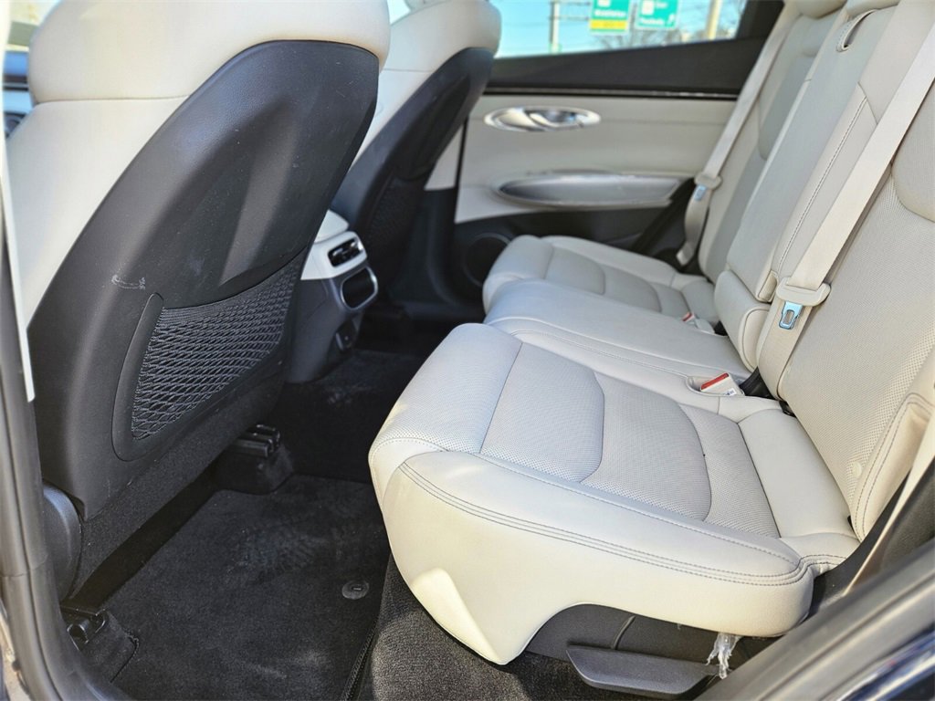 Used 2023 Genesis GV70 2.5T w/ Select Package image 13