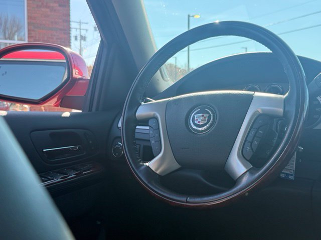 Used 2012 Cadillac Escalade Premium AWD/4WD image 39