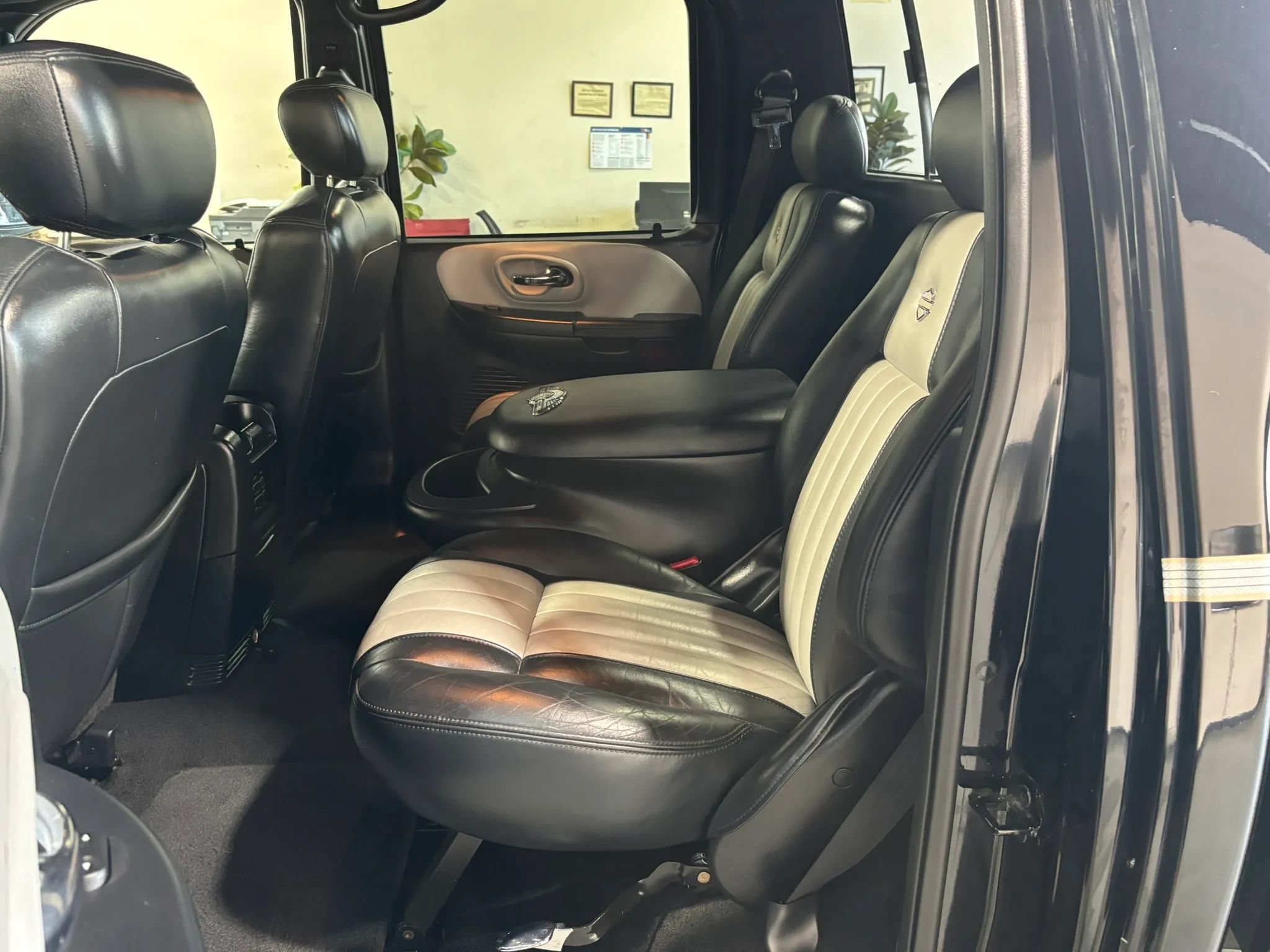 Used 2003 Ford F150 Harley-Davidson RWD image 17
