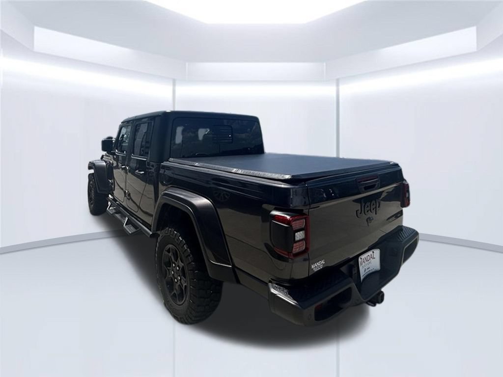 Used 2023 Jeep Gladiator Sport AWD/4WD image 7