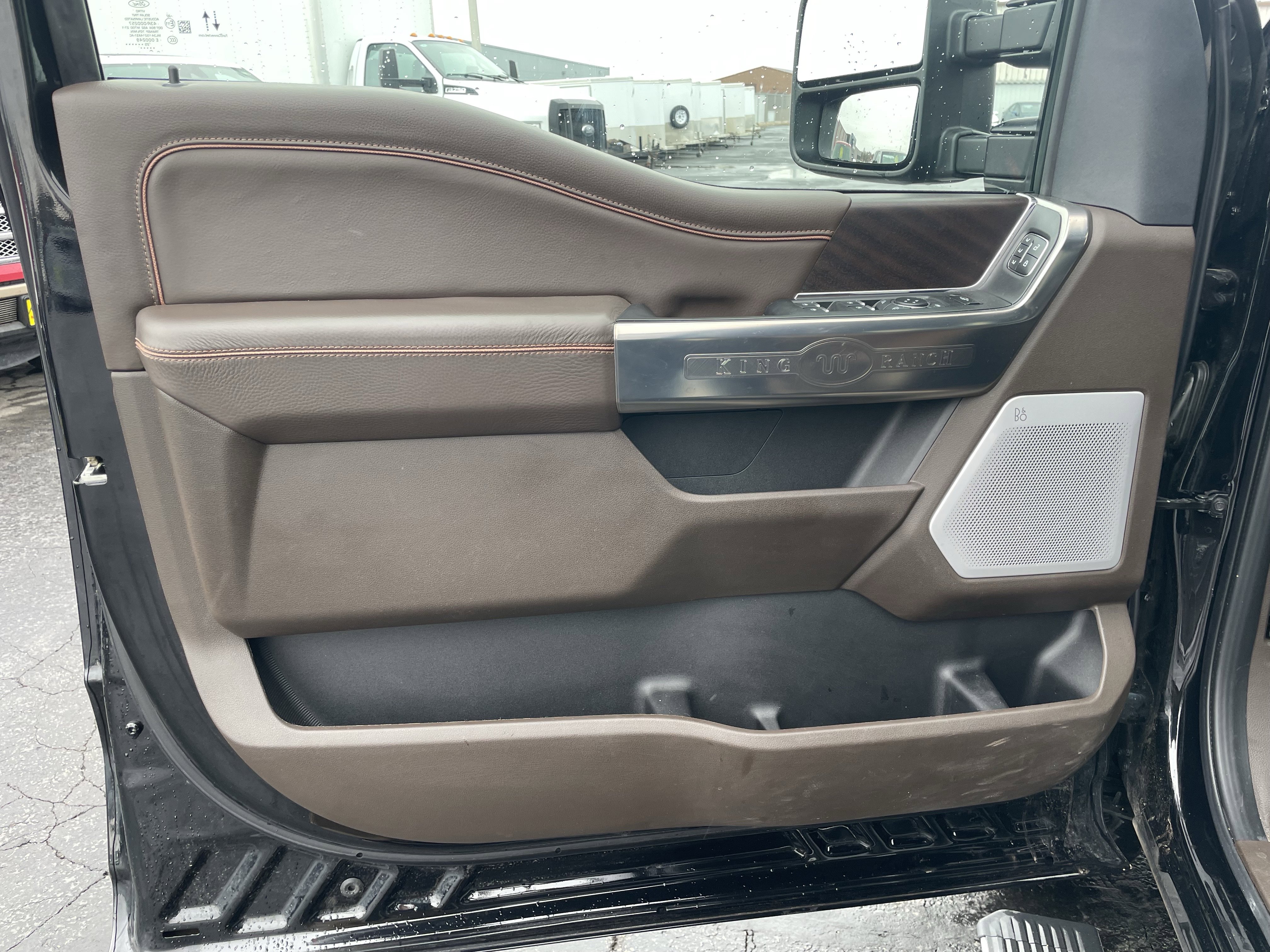 Used 2025 Ford F350 King Ranch AWD/4WD image 12