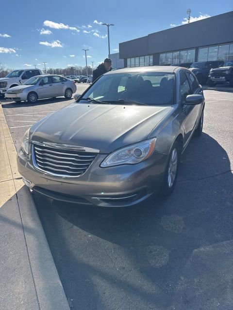 Used 2012 Chrysler 200 Touring image 2