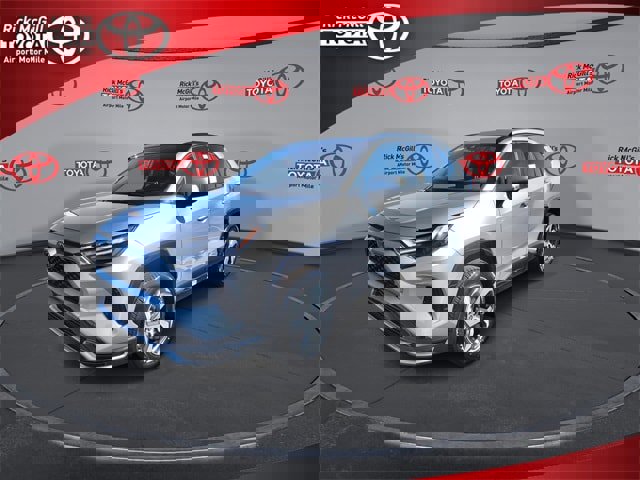 New 2025 Toyota RAV4 SE image 4