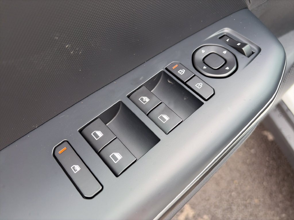 New 2026 Kia K4 FWD image 16
