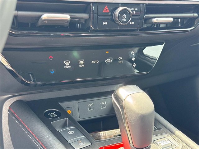 New 2025 Nissan Kicks SR image 31