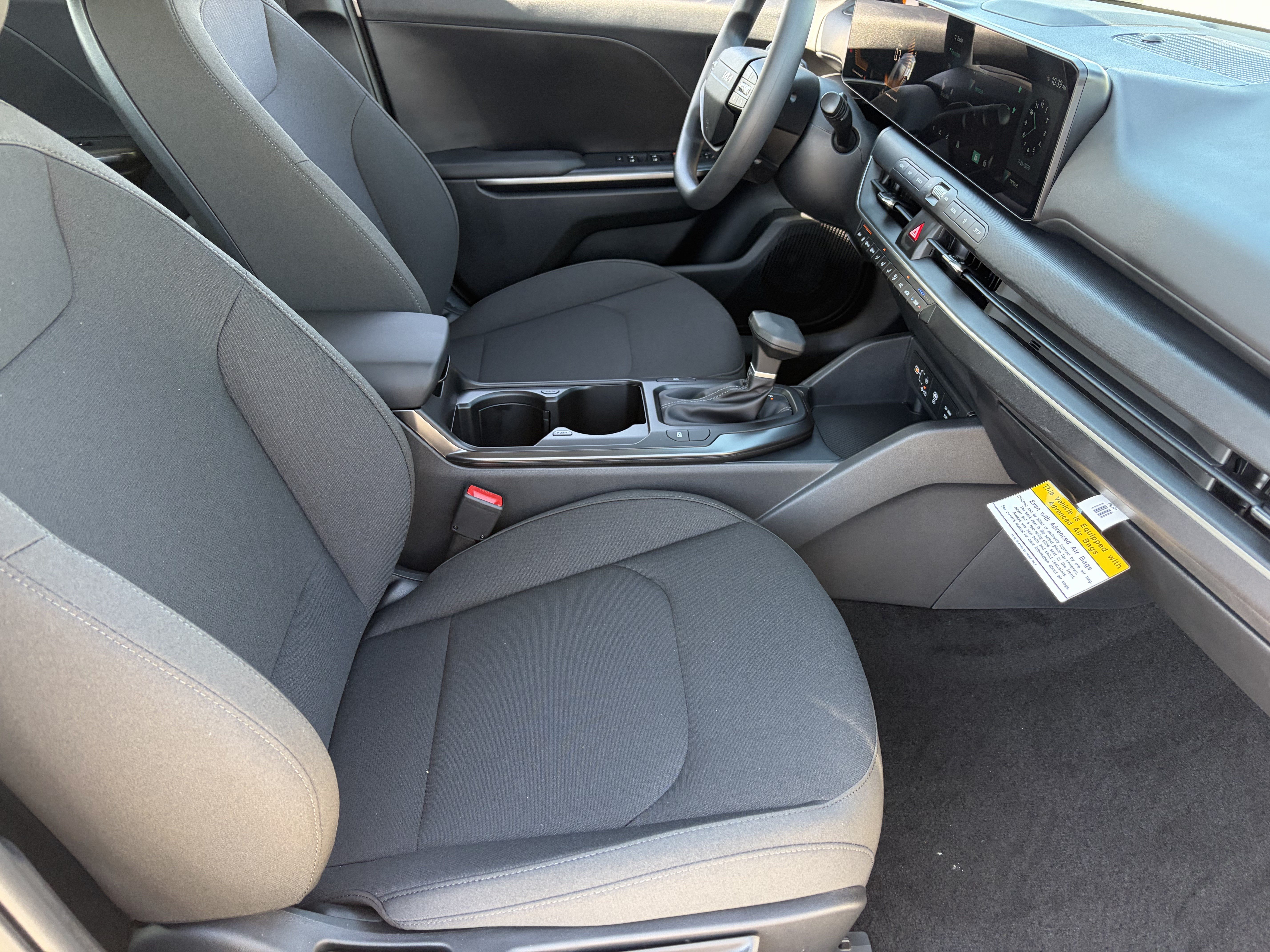 New 2026 Kia K4 FWD image 9