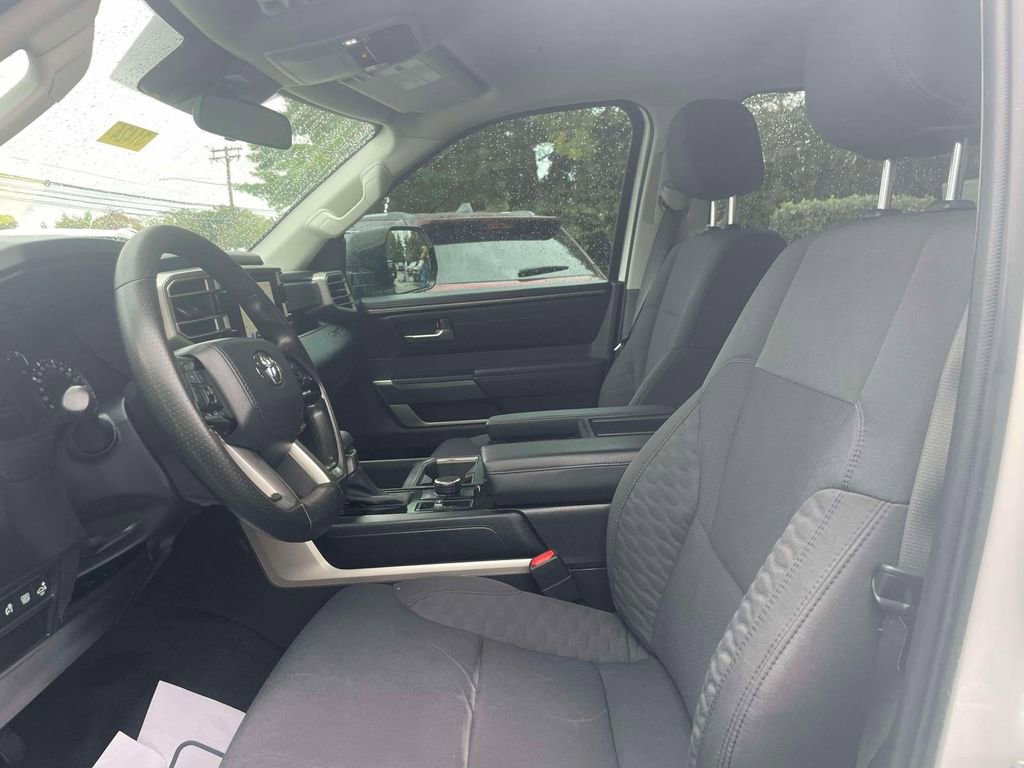 Used 2022 Toyota Tundra SR5 w/ SR5 Convenience Package image 15