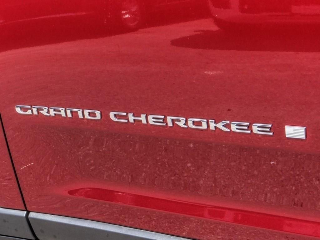 New 2023 Jeep Grand Cherokee L Laredo w/ Trailer Tow Group (B) image 26