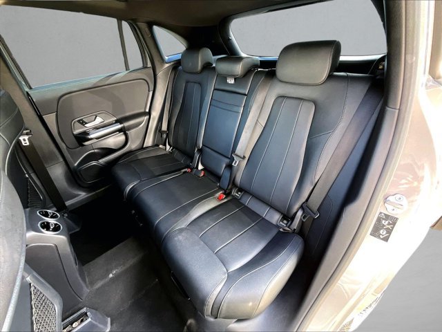 Certified 2021 Mercedes-Benz GLA 250 4MATIC image 28