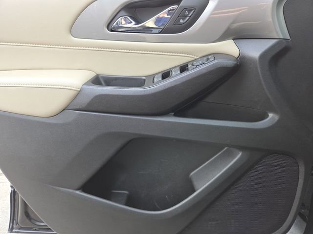 Used 2023 Chevrolet Traverse LS w/ Midnight/Sport Edition image 31