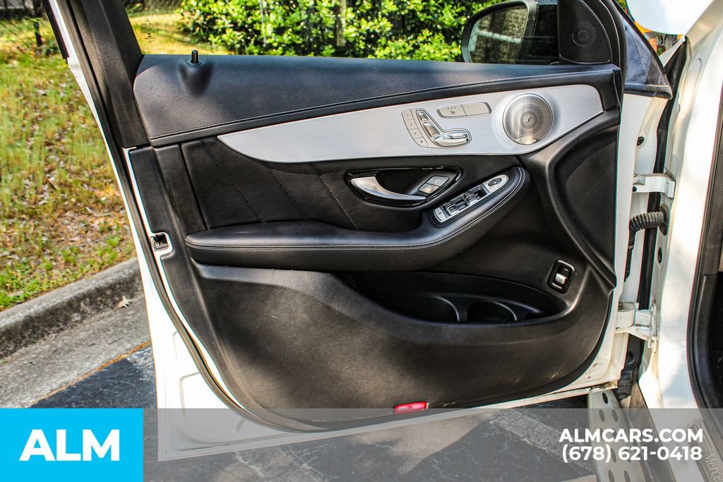 Used 2021 Mercedes-Benz GLC 300 4MATIC Coupe image 36