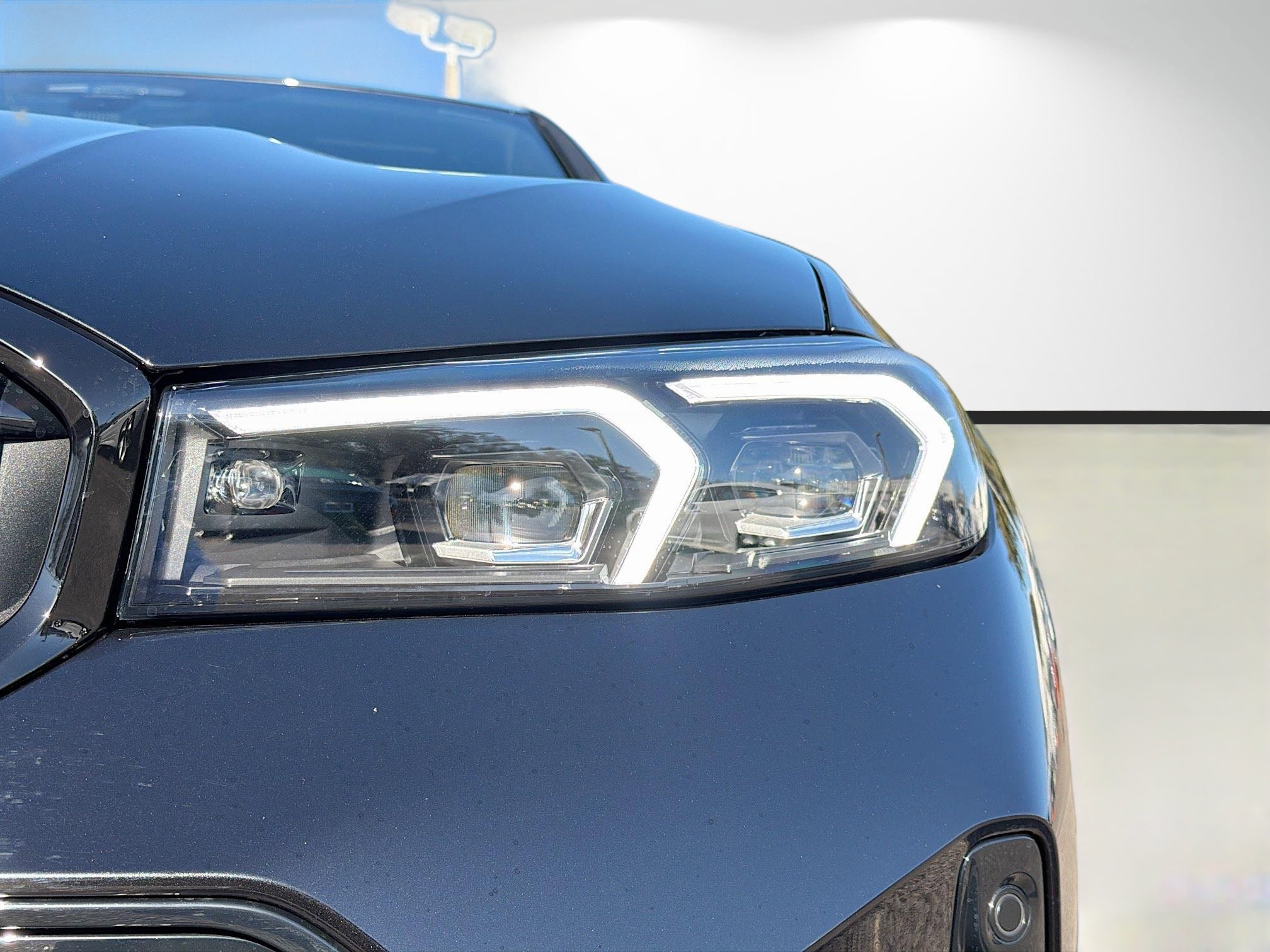 New 2026 BMW 330i xDrive Sedan w/ M Sport Package image 9