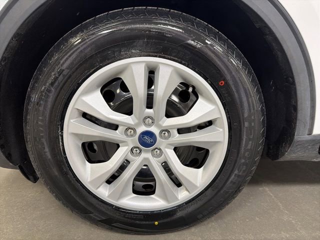 Used 2022 Ford Escape S image 9