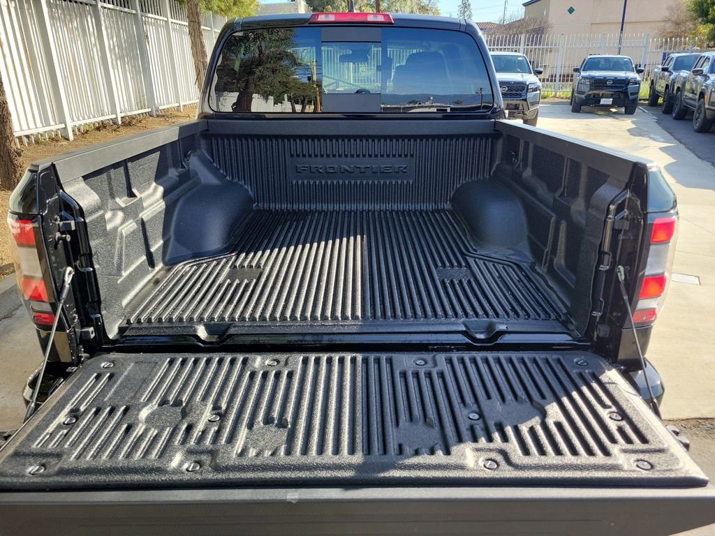 New 2026 Nissan Frontier SV w/ Tow Package image 13