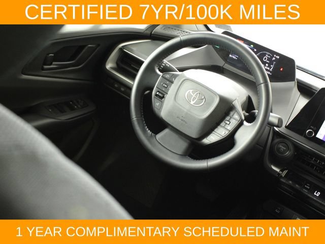 Used 2025 Toyota Prius LE FWD image 16