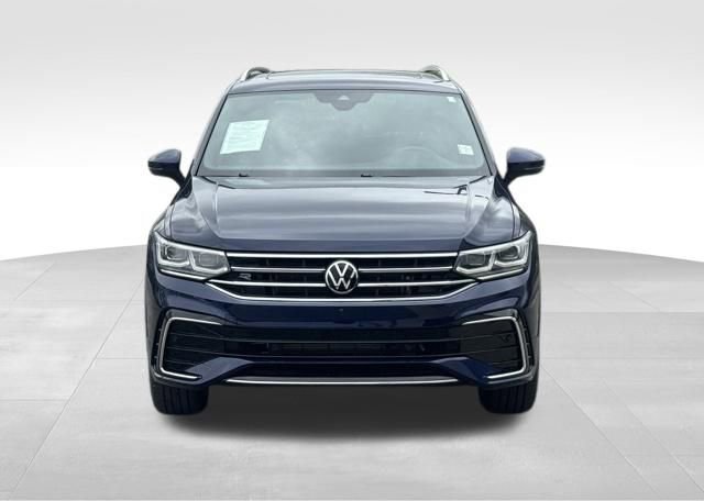 Used 2022 Volkswagen Tiguan SEL R-Line image 11
