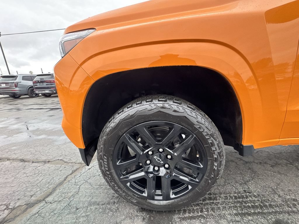 Used 2025 Chevrolet Colorado Z71 w/ Z71 Convenience Package 2 AWD/4WD image 11