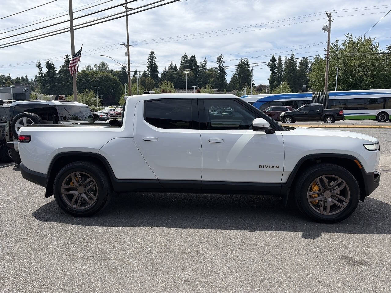 Used 2022 Rivian R1T Adventure AWD/4WD image 10