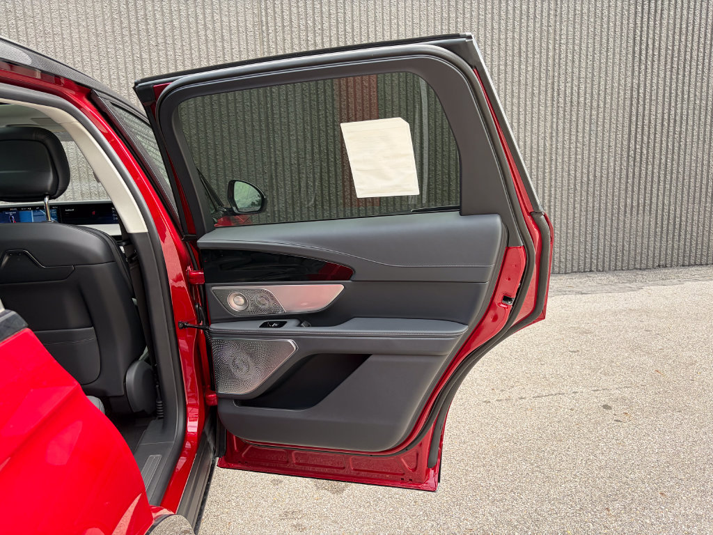 New 2026 Lincoln Nautilus Reserve AWD/4WD image 29