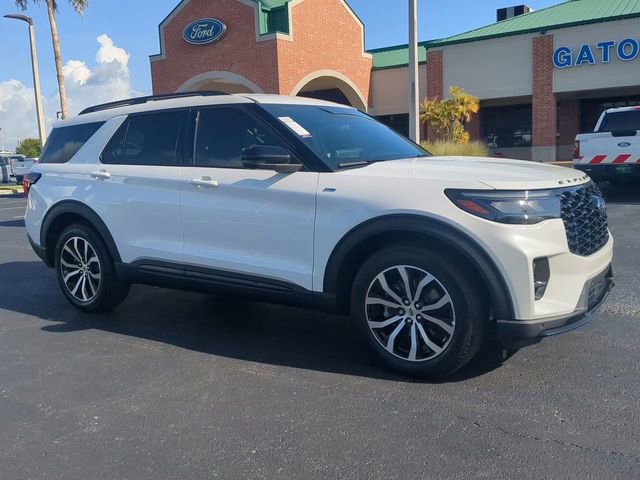 New 2025 Ford Explorer ST-Line image 2