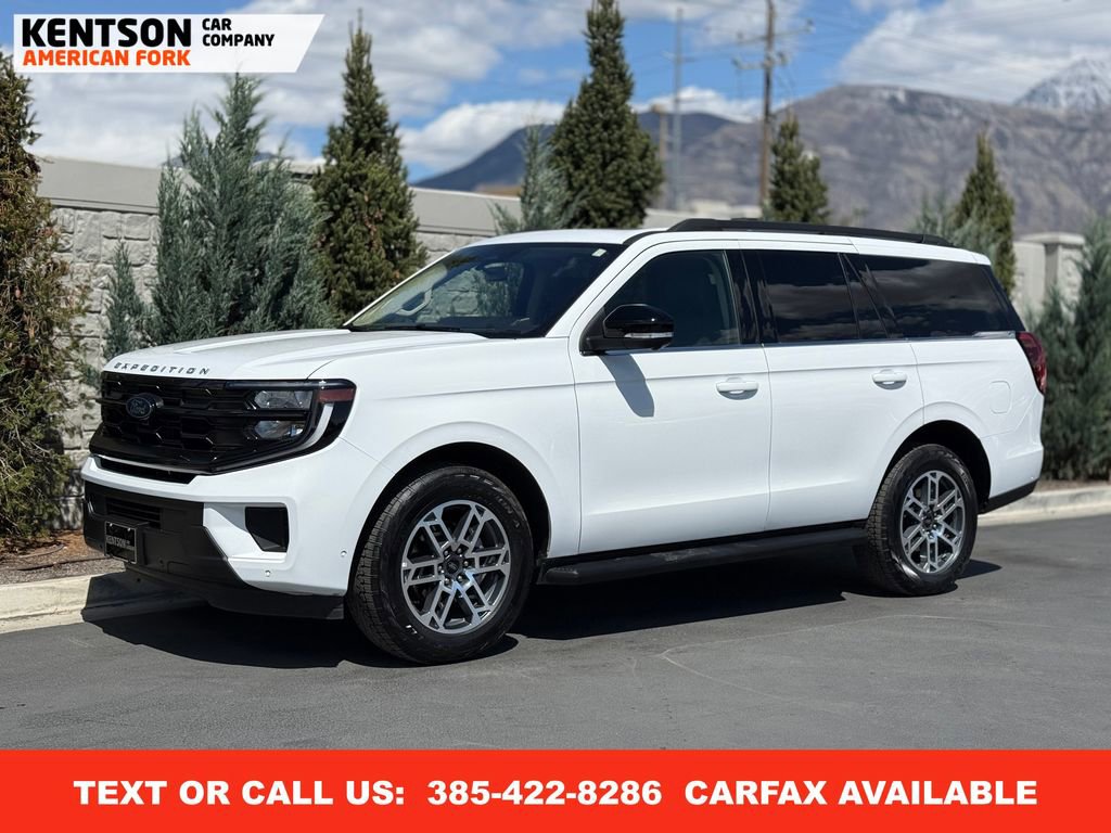 Used 2025 Ford Expedition Active AWD/4WD image 1