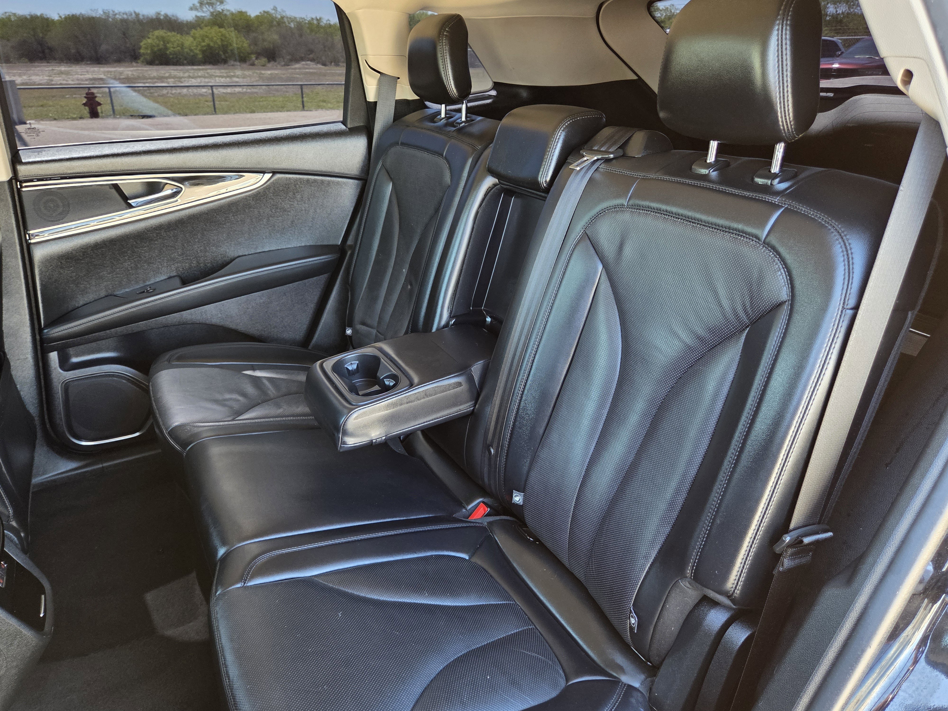 Used 2022 Lincoln Nautilus Reserve AWD/4WD image 24