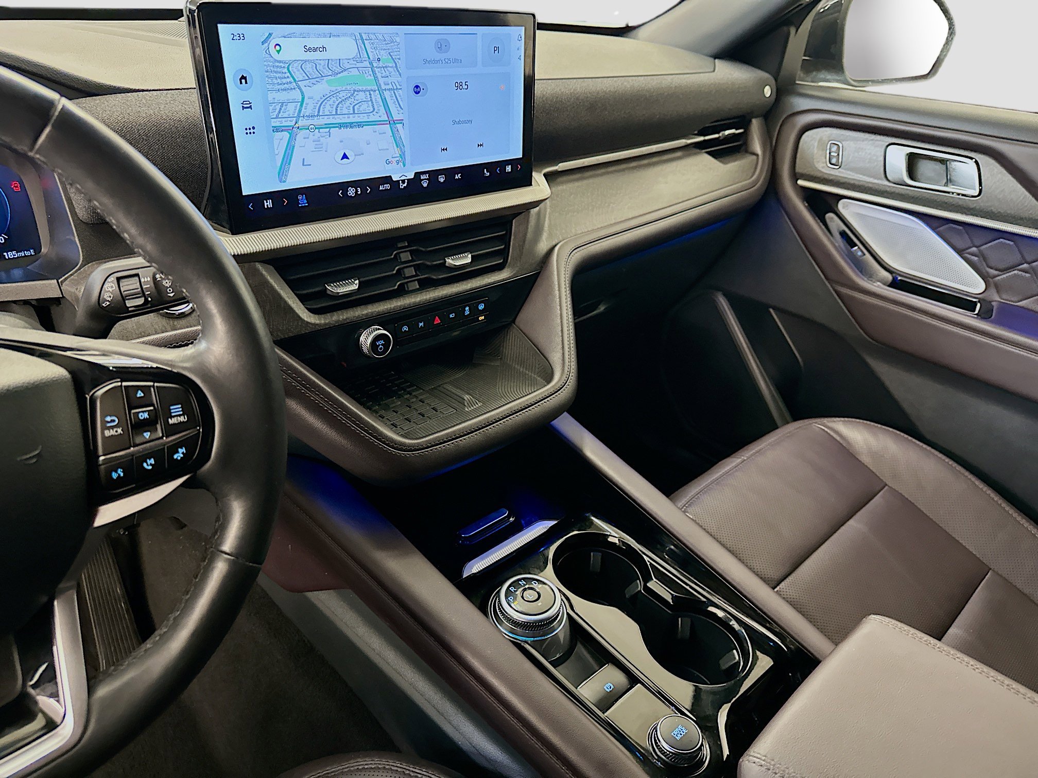 Used 2025 Ford Explorer Platinum w/ LUX Leather Package image 26