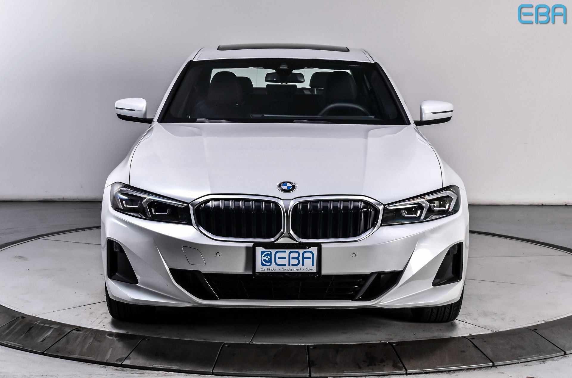 Used 2025 BMW 330i xDrive Sedan w/ Convenience Package AWD/4WD image 8