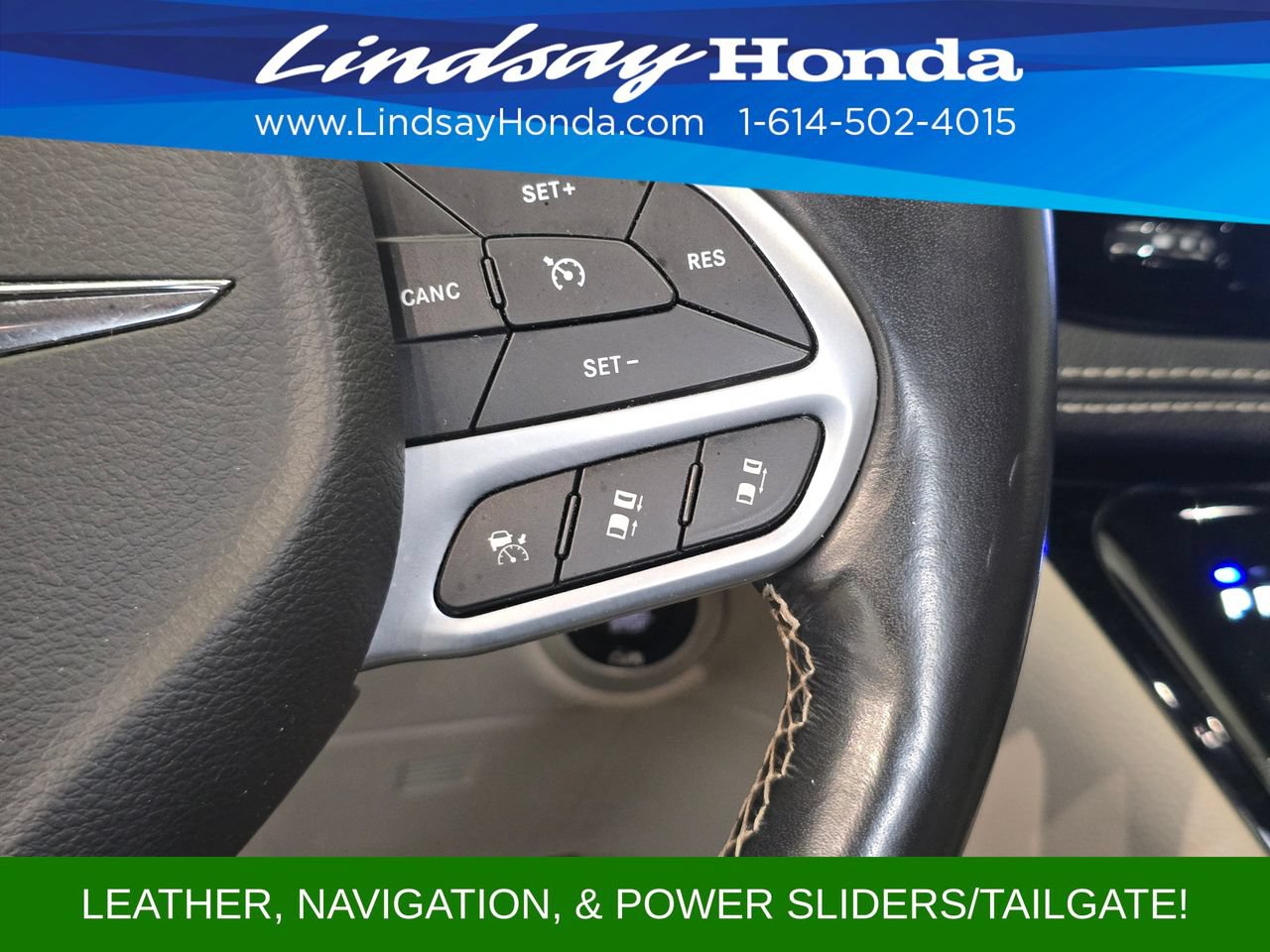 Used 2021 Chrysler Pacifica Touring-L FWD image 17