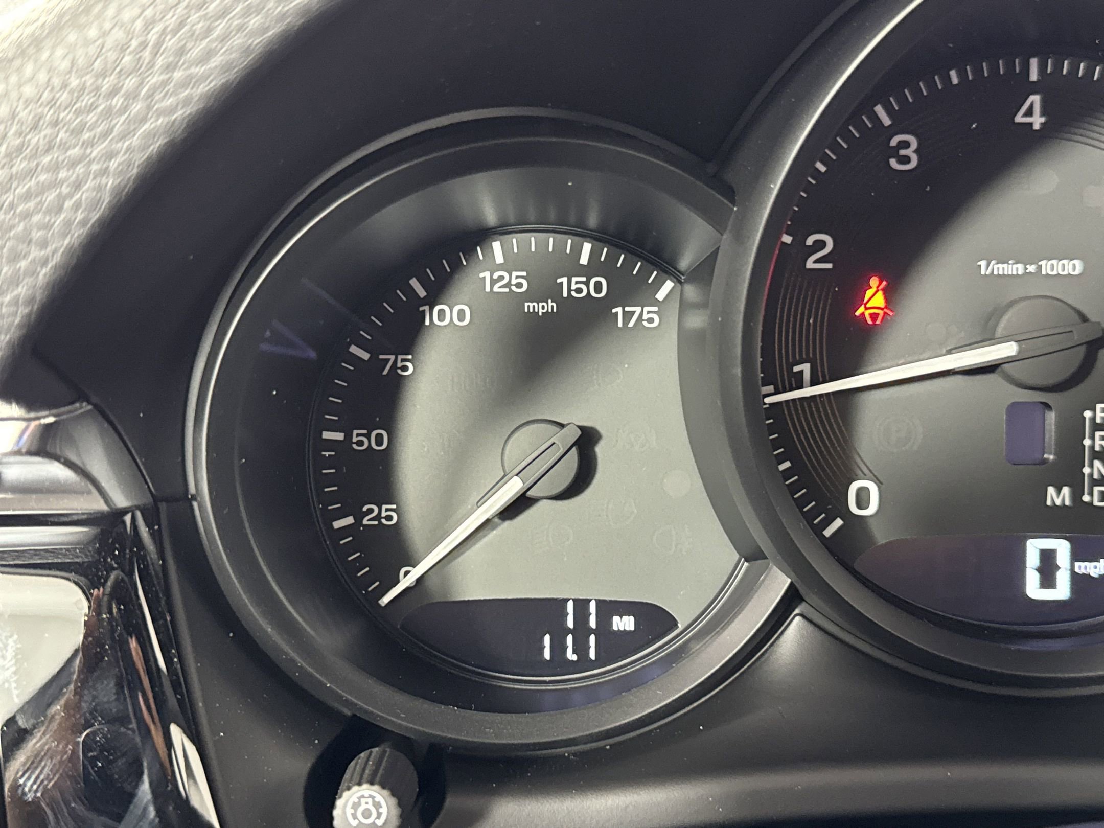 Certified 2025 Porsche Macan image 17