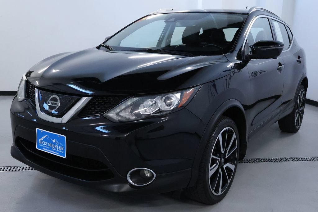 Used 2018 Nissan Rogue Sport SL w/ SL Premium Package AWD/4WD image 3
