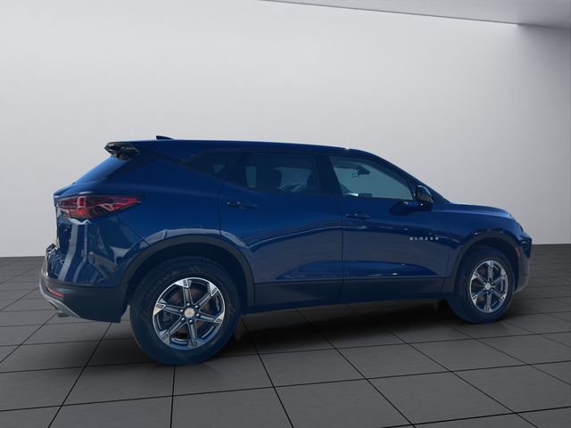 Used 2023 Chevrolet Blazer LT image 6