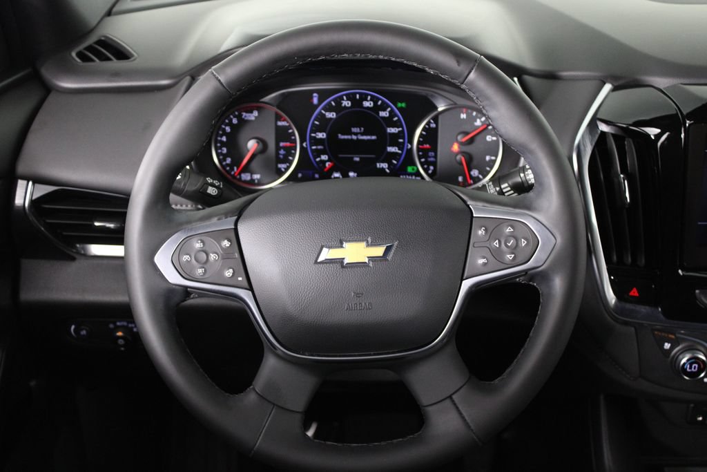 Used 2023 Chevrolet Traverse High Country FWD image 9