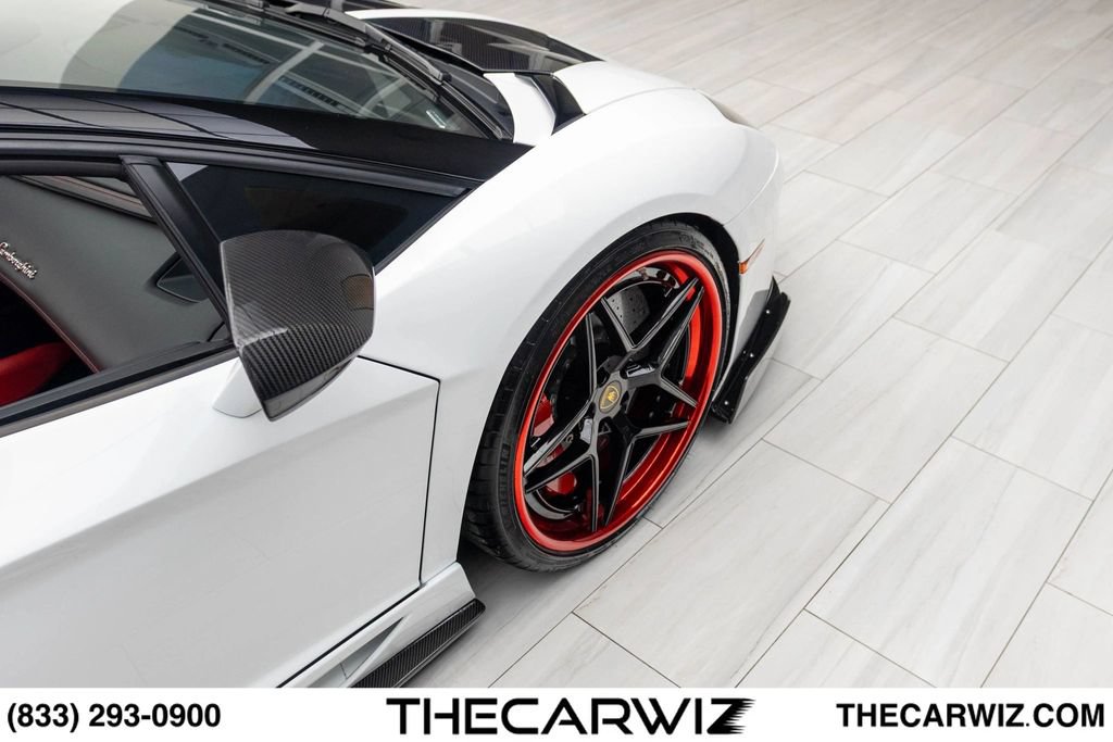 Used 2017 Lamborghini Aventador LP 700-4 AWD/4WD image 32