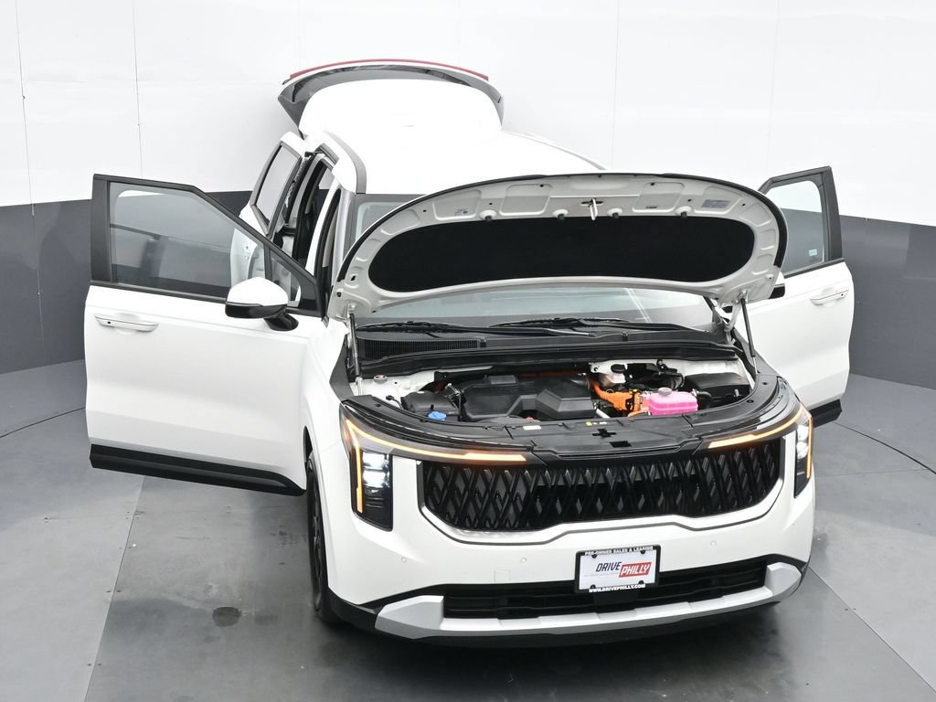 Used 2026 Kia Carnival LXS FWD image 36