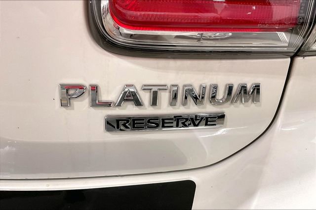 Used 2020 Nissan Armada Platinum w/ Platinum Reserve Package image 8