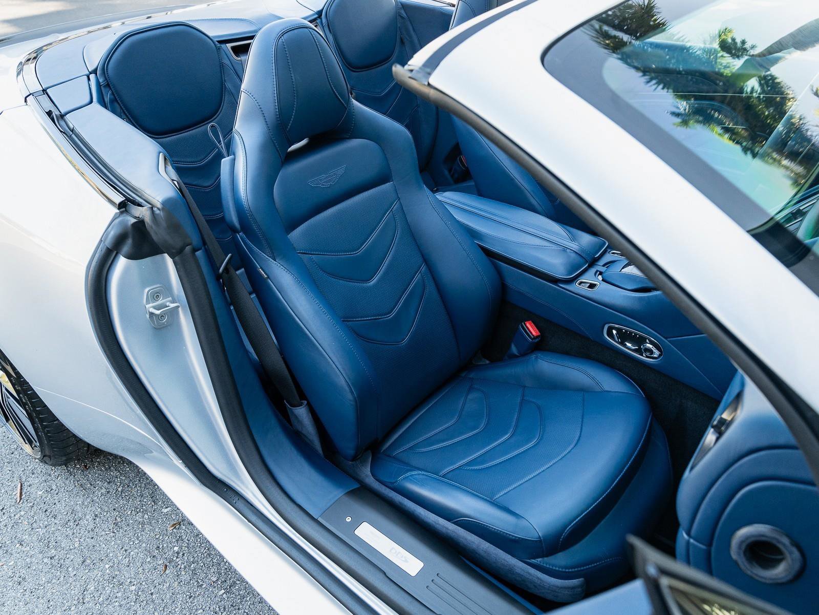 Used 2020 Aston Martin DBS Superleggera Volante image 4