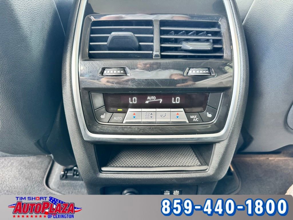 Used 2025 BMW X7 xDrive40i AWD/4WD image 34