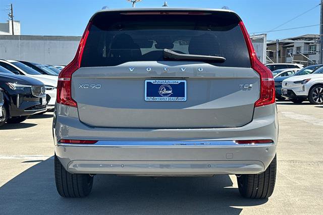 Certified 2025 Volvo XC90 T8 Plus w/ Protection Package Premier AWD/4WD image 4