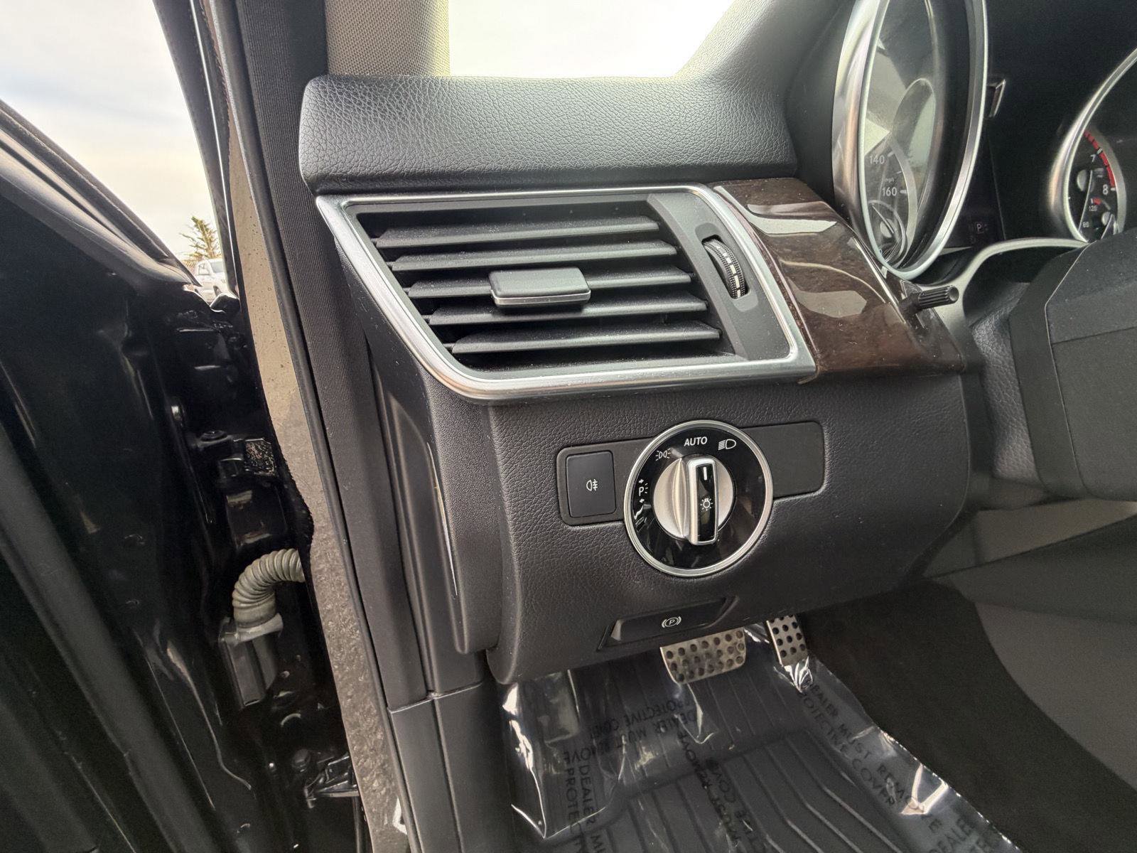 Used 2013 Mercedes-Benz ML 350 4MATIC image 12