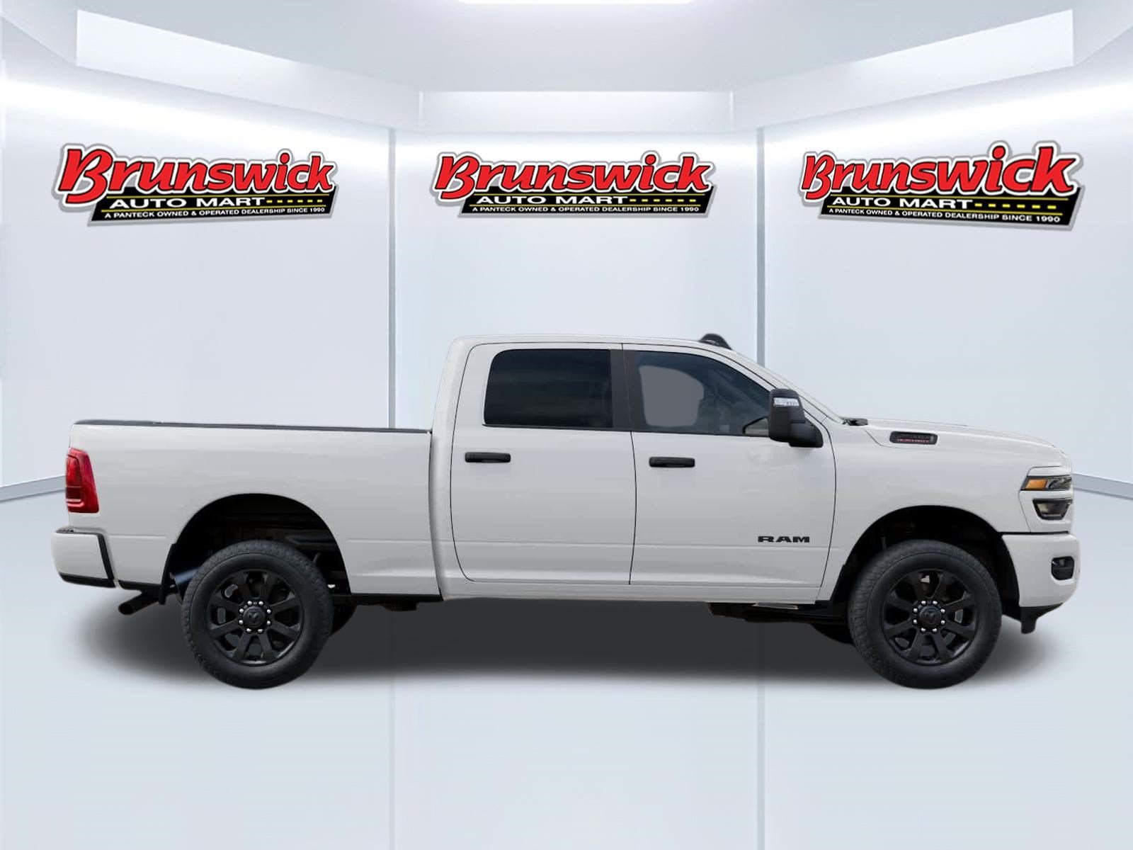 New 2026 RAM 2500 Big Horn AWD/4WD image 21