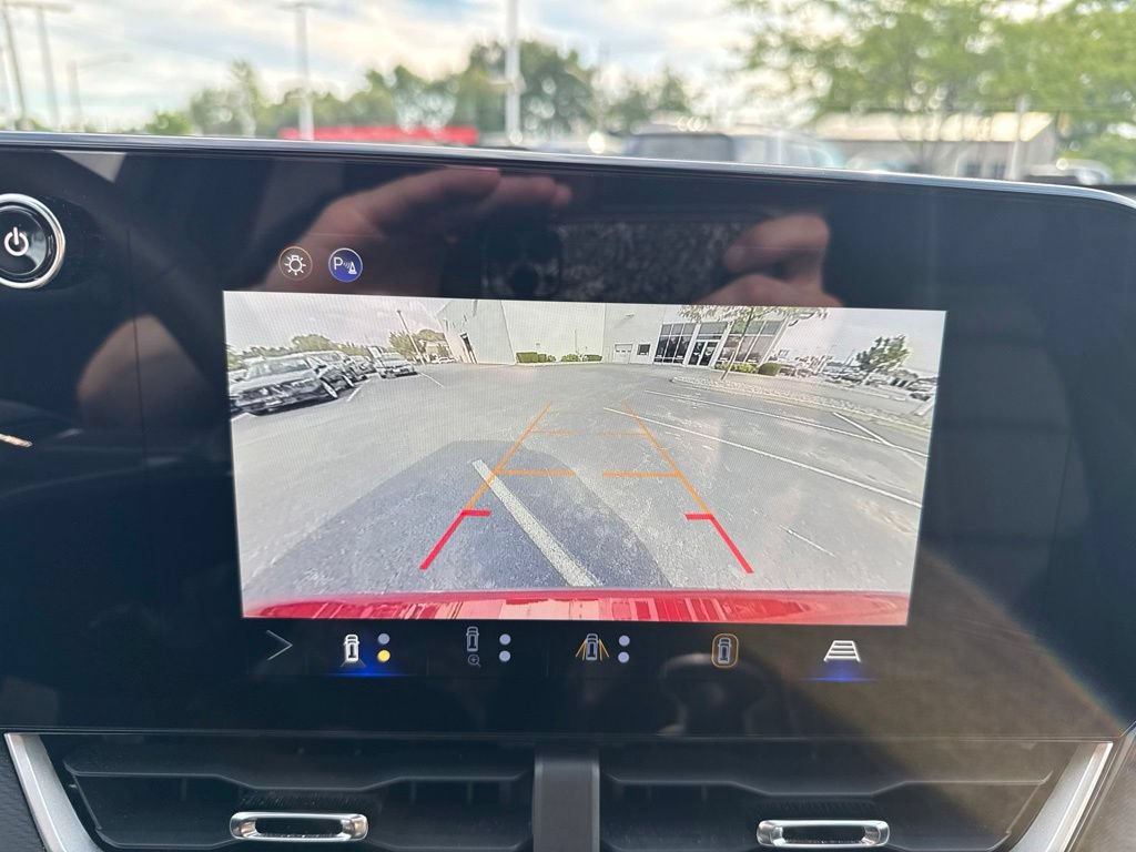 Used 2025 Chevrolet Equinox LT w/ Convenience Package II AWD/4WD image 33